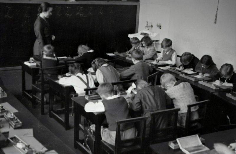 みらい学習アカデミー株式会社 3
